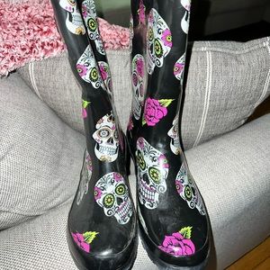 Rain boots